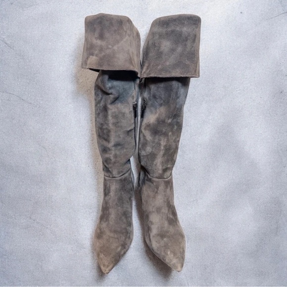 Elegant Gray Heeled Boots - Picture 5 of 8